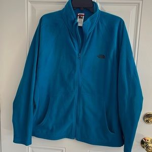The North Face woman’s zip Fleece!